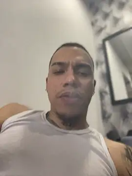 Snapshot of AlphaMasterXxx chatting on 23, 11, 2025 AlphaMasterXxx online show from 23, 11, 2025