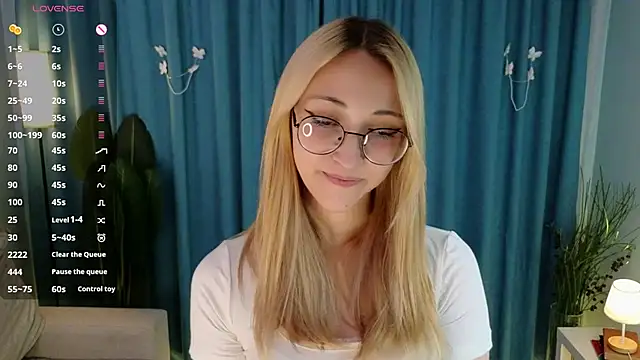 Snapshot of Marry_sharp chatting on 12, 9, 2025 Marry sharp online show from 12, 9, 2025