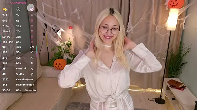 Snapshot of Marry_sharp chatting on 1, 11, 2025 Marry sharp online show from 1, 11, 2025