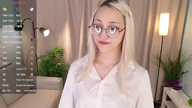 Snapshot of Marry_sharp chatting on 1, 12, 2025 Marry sharp online show from 1, 12, 2025