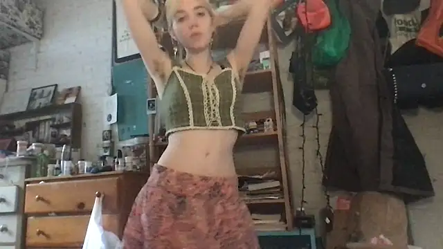 Snapshot of danceissex chatting on 24, 9, 2025 danceissex online show from 24, 9, 2025