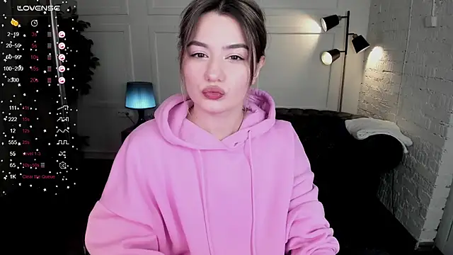 Dark Moni online show from 8, 11, 2025