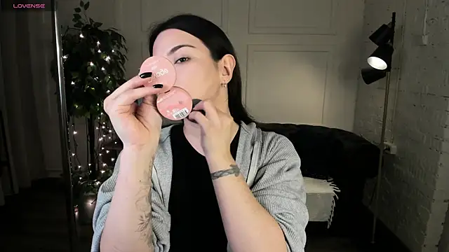 Dark Moni online show from 27, 3, 2026