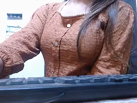 Sexy-senorita1 online show from 2, 12, 2025