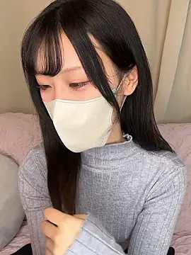 emiiiii1001 online show from 18, 12, 2025