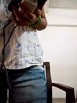 Love Foreverr12 online show from 13, 11, 2025