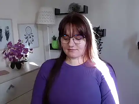 Julie Diamond online show from 10, 10, 2025