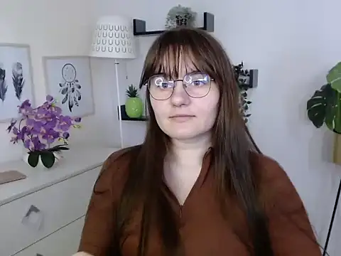 Julie Diamond online show from 16, 10, 2025