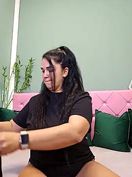 VickyDivinee online show from 8, 9, 2025