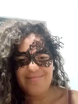 RaphinhaSanches online show from 15, 12, 2025