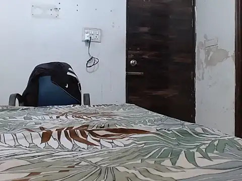 Snapshot of soya_queen chatting on 23, 10, 2025 soya queen online show from 23, 10, 2025