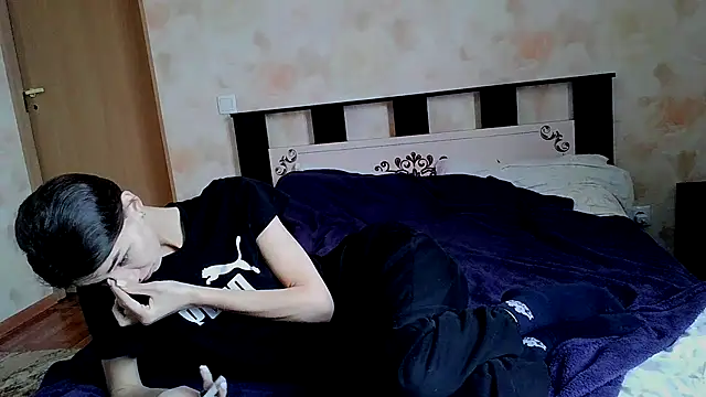 Snapshot of Crazy_Empresis chatting on 4, 12, 2025 Crazy Empresis online show from 4, 12, 2025