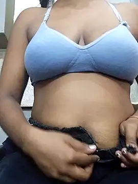 Snapshot of Laxmi_89 chatting on 3, 5, 2026 Laxmi 89 online show from 3, 5, 2026