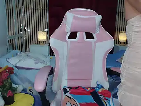 Snapshot of Lisiton chatting on 2, 11, 2025 Lisiton online show from 2, 11, 2025