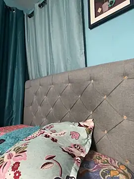 Monajuicy online show from 9, 10, 2025