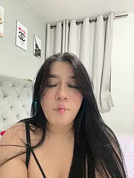 Snapshot of Aliciawhitee chatting on 14, 12, 2025 Aliciawhitee online show from 14, 12, 2025