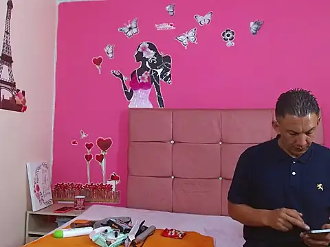 mollyandsam303av online show from 28, 11, 2025