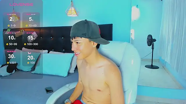 Snapshot of Abraham_horny18 chatting on 5, 11, 2025 Abraham horny18 online show from 5, 11, 2025