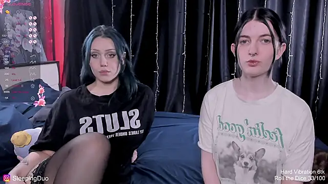 Snapshot of Threesomebabes chatting on 19, 1, 2026 Threesomebabes online show from 19, 1, 2026