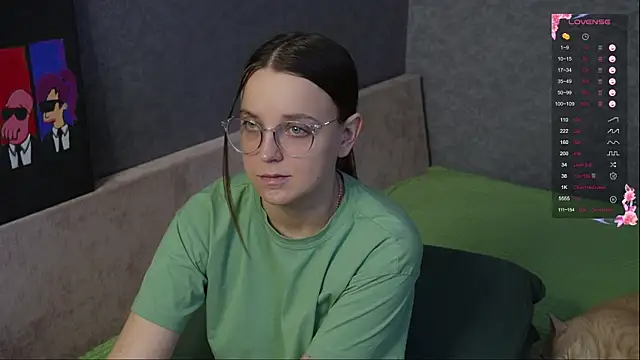 Violetwin online show from 8, 4, 2026