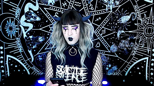 naomi satan online show from 14, 11, 2025