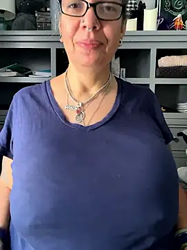 dieseldame1313 online show from 7, 1, 2026