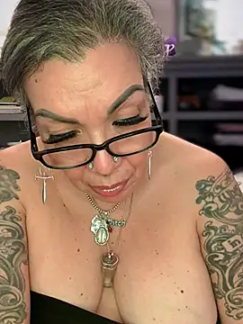 dieseldame1313 online show from 28, 3, 2026