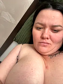 Snapshot of SunnyLeila2101 chatting on 20, 10, 2025 SunnyLeila2101 online show from 20, 10, 2025