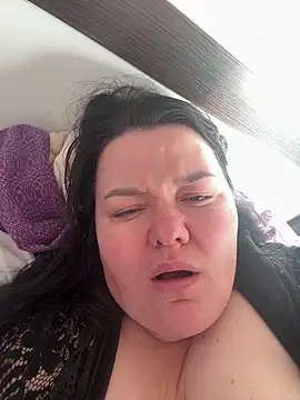 Snapshot of SunnyLeila2101 chatting on 15, 11, 2025 SunnyLeila2101 online show from 15, 11, 2025