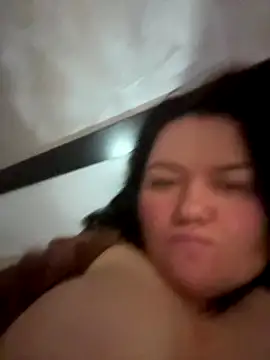 Snapshot of SunnyLeila2101 chatting on 14, 12, 2025 SunnyLeila2101 online show from 14, 12, 2025