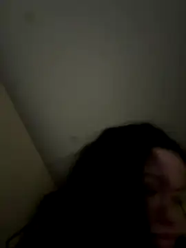 Snapshot of SunnyLeila2101 chatting on 22, 12, 2025 SunnyLeila2101 online show from 22, 12, 2025