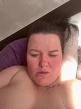 Snapshot of SunnyLeila2101 chatting on 12, 3, 2026 SunnyLeila2101 online show from 12, 3, 2026