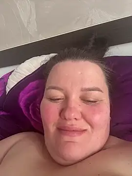 Snapshot of SunnyLeila2101 chatting on 4, 4, 2026 SunnyLeila2101 online show from 4, 4, 2026