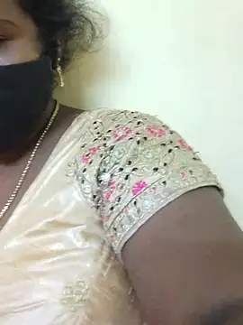 Snapshot of Tamilreethu chatting on 5, 11, 2025 Tamilreethu online show from 5, 11, 2025