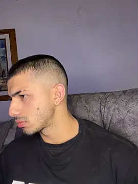 Snapshot of ArturoCardona_ chatting on 5, 10, 2025 ArturoCardona online show from 5, 10, 2025