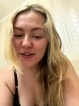 Snapshot of SunshineEmma chatting on 24, 9, 2025 SunshineEmma online show from 24, 9, 2025