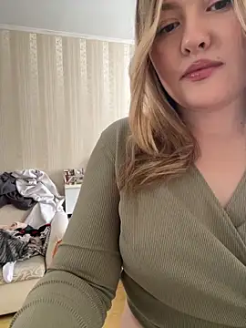 Snapshot of SunshineEmma chatting on 8, 2, 2026 SunshineEmma online show from 8, 2, 2026