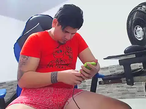 Snapshot of mister_cum1999 chatting on 30, 10, 2025 mister cum1999 online show from 30, 10, 2025