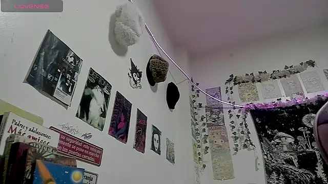 GothKitten666 online show from 19, 6, 2026