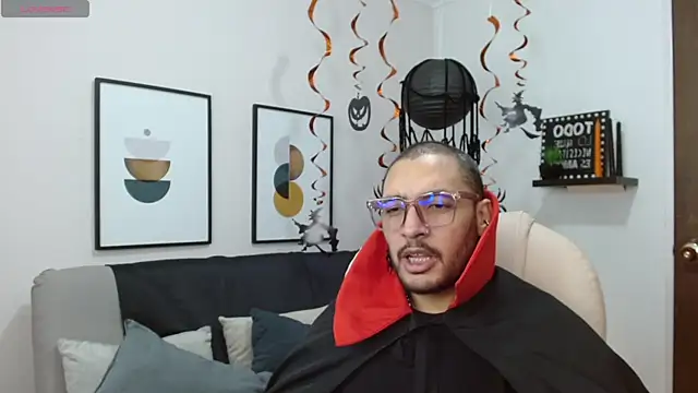   Damian    online show from 31, 10, 2025