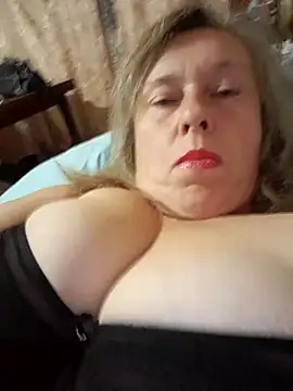 Snapshot of Catherine372311 chatting on 6, 11, 2025 Catherine372311 online show from 6, 11, 2025