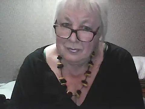 Alexia64231 online show from 17, 9, 2025