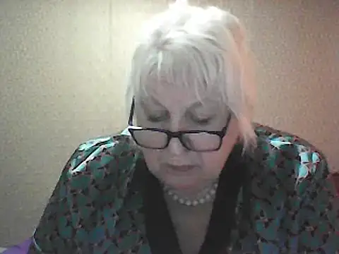 Alexia64231 online show from 9, 10, 2025
