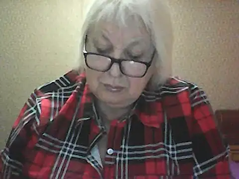 Alexia64231 online show from 12, 10, 2025
