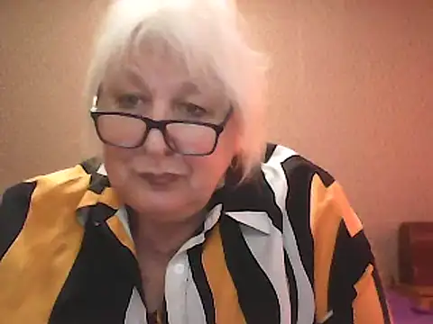 Alexia64231 online show from 13, 10, 2025