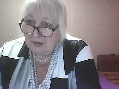 Alexia64231 online show from 17, 10, 2025