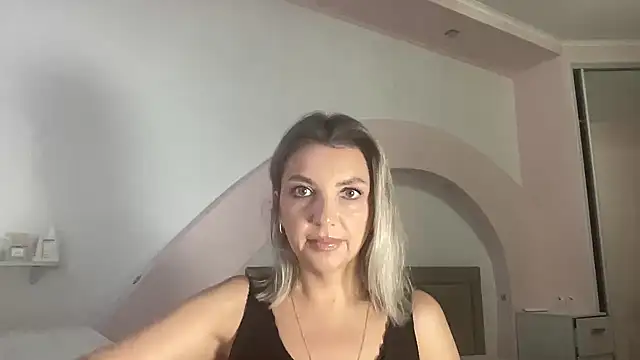 Snapshot of Beautysoul_ chatting on 19, 9, 2025 Beautysoul online show from 19, 9, 2025