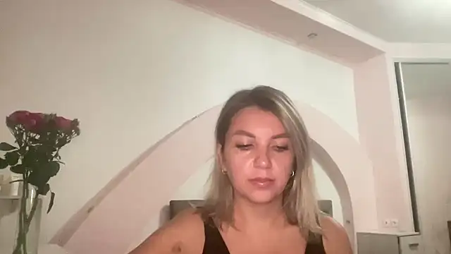 Snapshot of Beautysoul_ chatting on 24, 9, 2025 Beautysoul online show from 24, 9, 2025