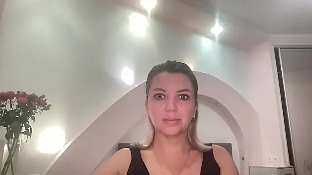 Snapshot of Beautysoul_ chatting on 28, 9, 2025 Beautysoul online show from 28, 9, 2025