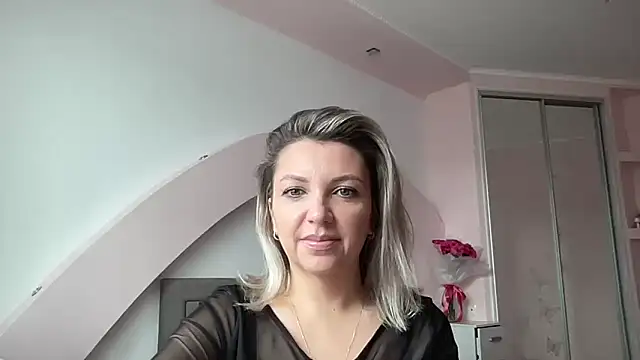 Snapshot of Beautysoul_ chatting on 13, 10, 2025 Beautysoul online show from 13, 10, 2025